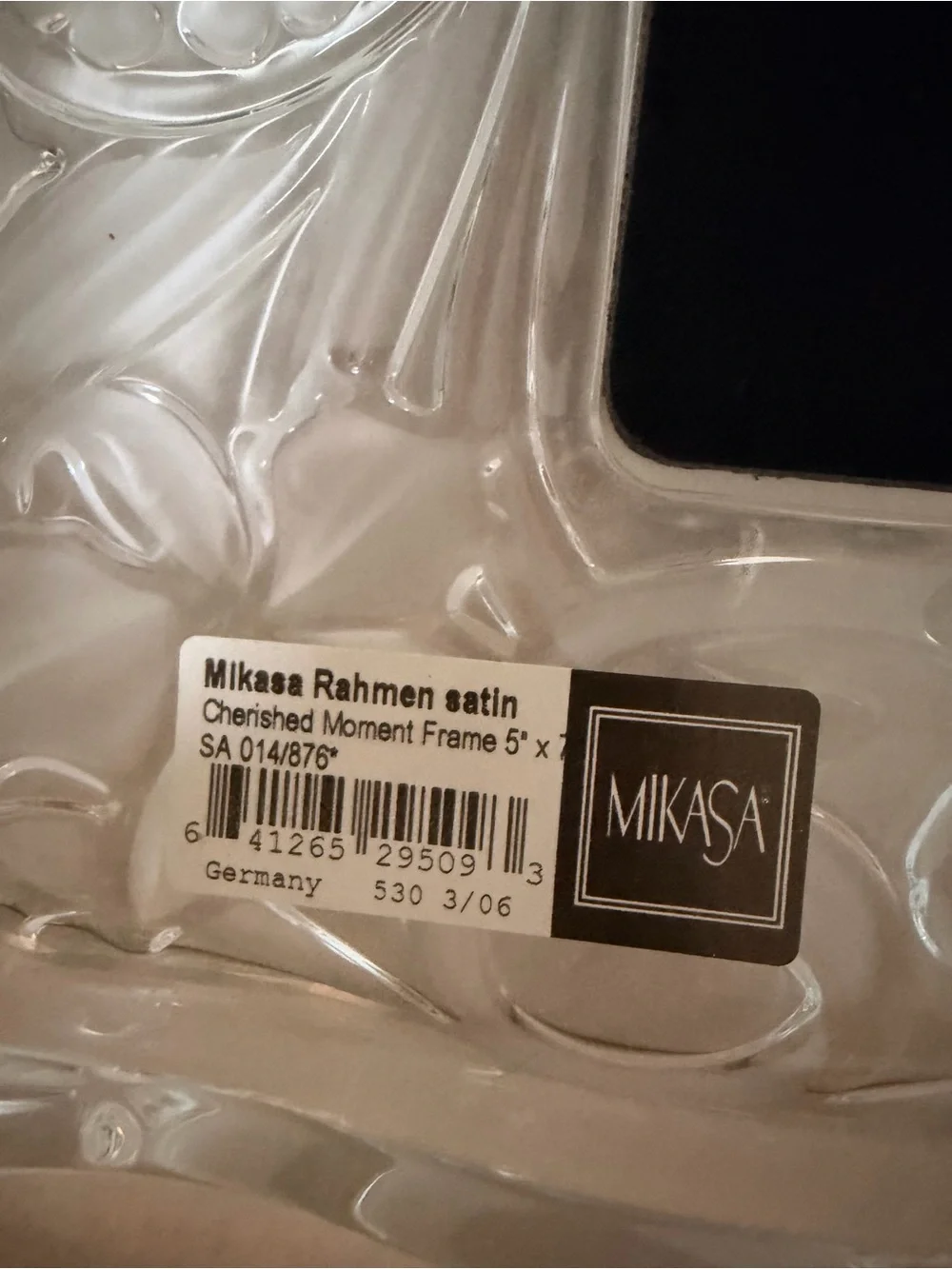 Mikasa Clear Glass Ornate Embossed Picture Frame